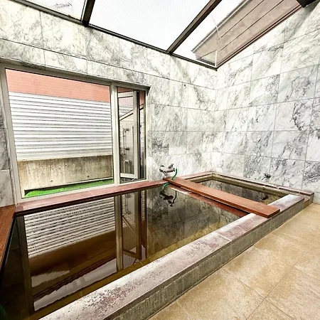 Base Shiraoi With Mall Onsen Exterior photo
